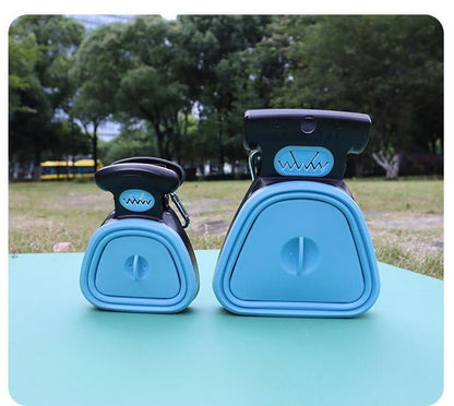 Portable Pet Waste Scooper with Expandable Container with Built-in Bag Dispenser &amp; Convenient Clip-on Design