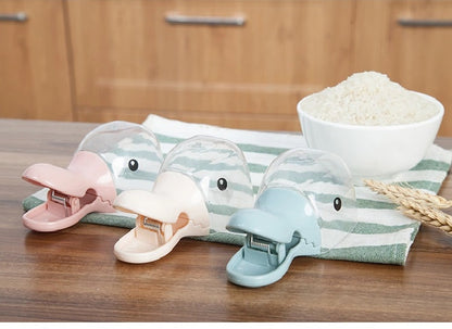 Versatile Duckbill Food Clip Spoon - All-in-One Kitchen and Pet Feeding Tool